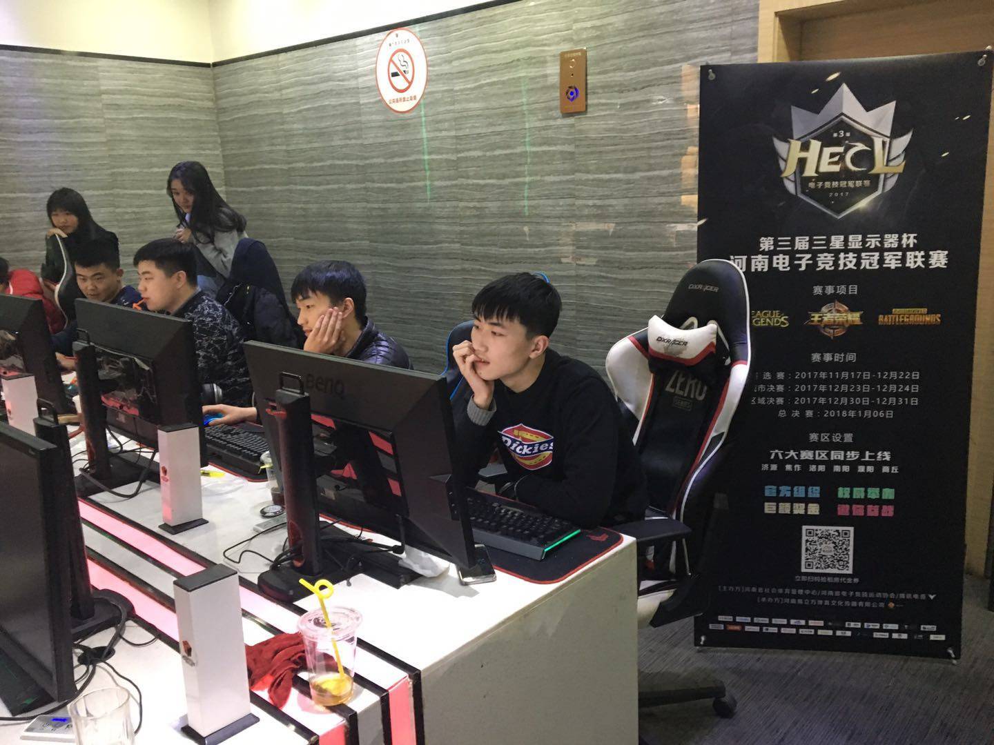 乎更像是实 乎更像是实