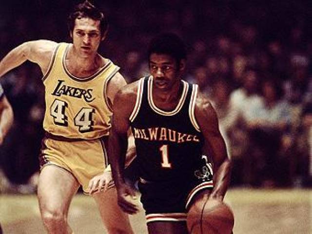 传球路线 传球路线