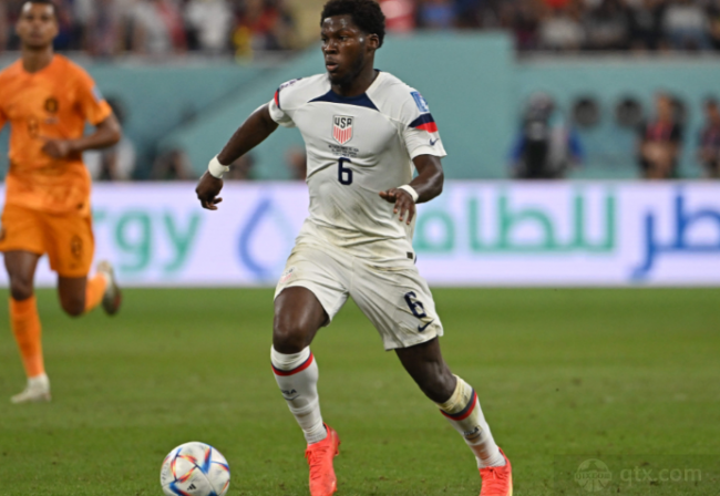 新赛季西甲球衣价格榜：巴萨114.99欧元最贵，皇马第二黄潜最便宜