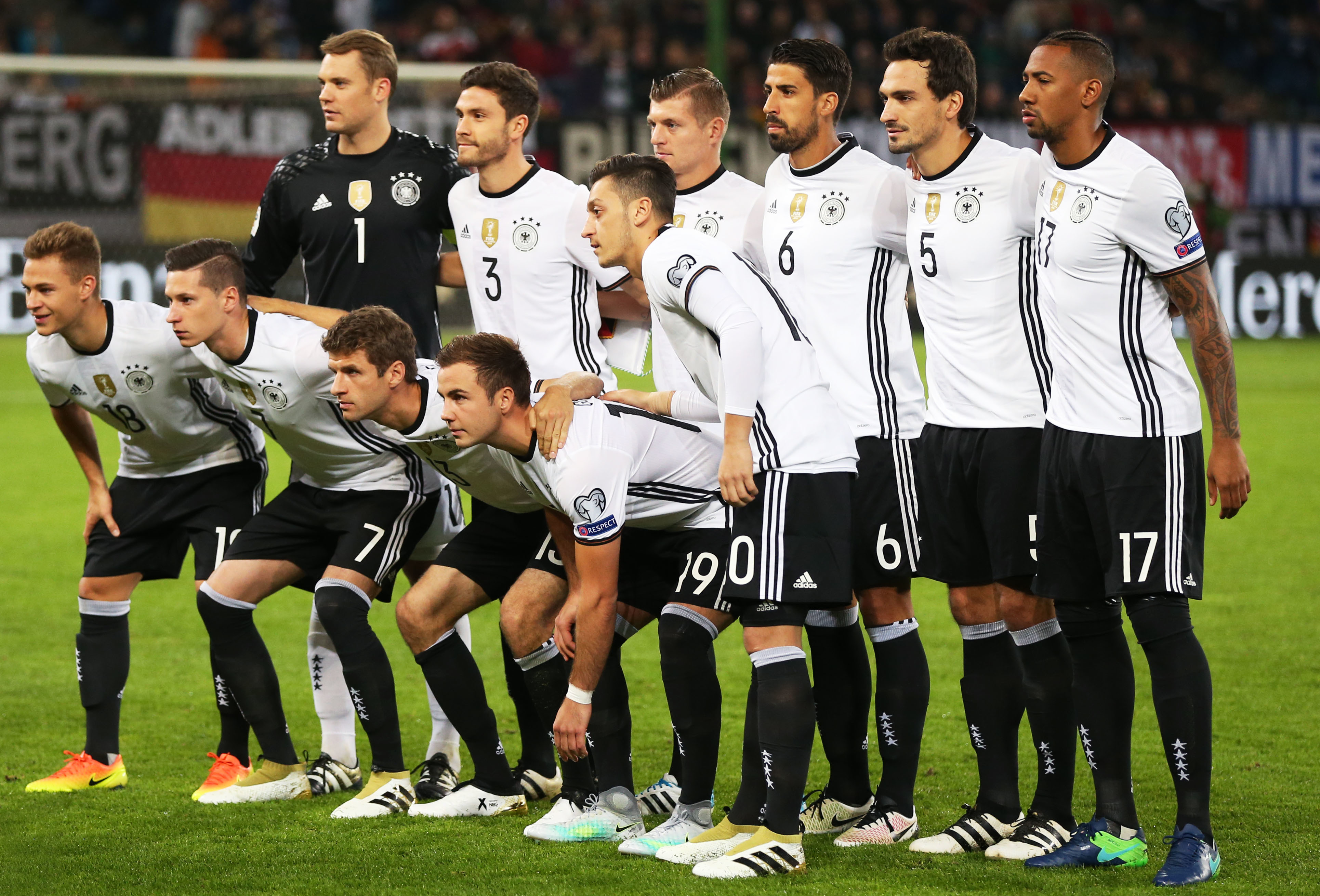 对二点球的 对二点球的